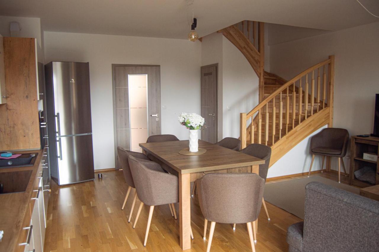 Lucni Apartman Rozmarina Apartment Cerny Dul Bagian luar foto